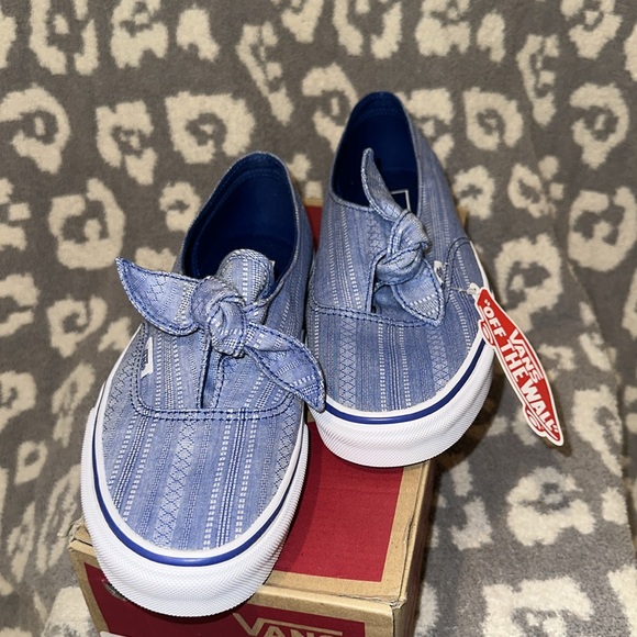 Vans Slip-On Chambray Blue Knot Tie Sneakers New 🆕 & Never Worn 😍 - Picture 13 of 17